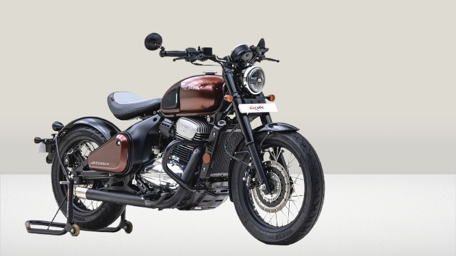 How the Jawa 42 Bobber Combines Classic Looks with Modern Engineering