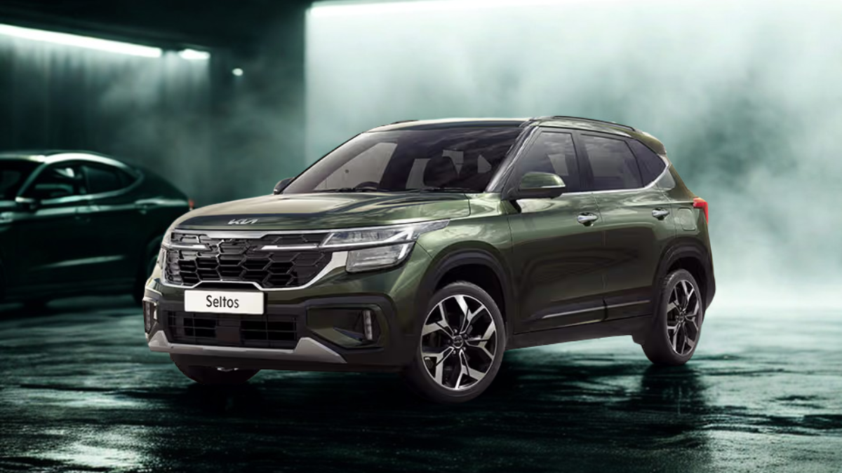 Kia Seltos highlighted in a dark matte studio setting with focused spotlighting, emphasizing its bold contours and premium design.